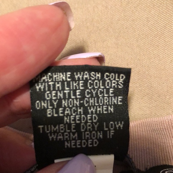 Woman’s silky shirt - Sz S - Picture 5 of 5